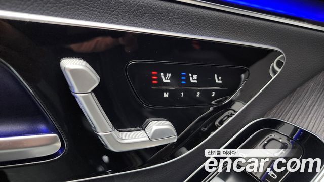 Mercedes-Benz S-Class 2022 — photo 31