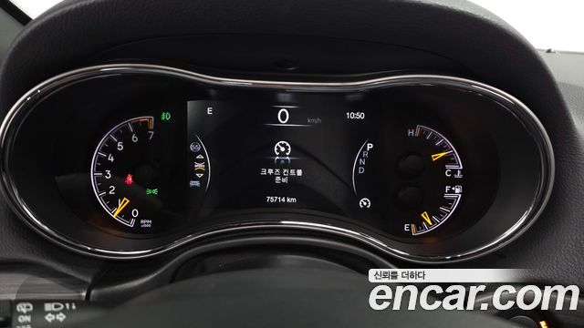 Jeep Cherokee 2019 — photo 11