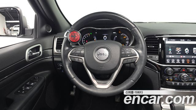 Jeep Cherokee 2019 — photo 18