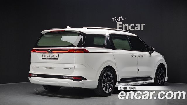 Kia Canival 2021 — photo 2