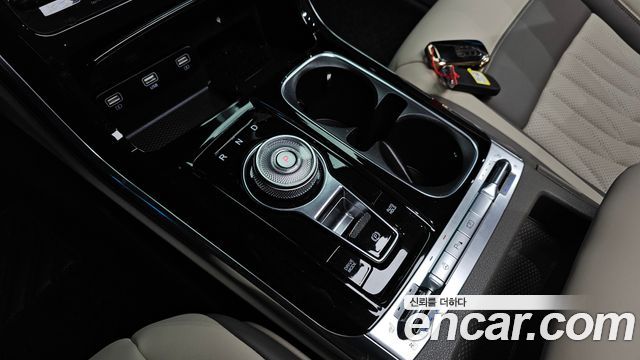 Kia Canival 2021 — photo 12