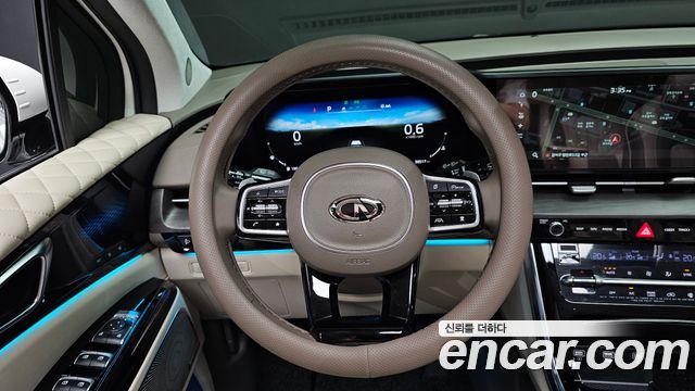 Kia Canival 2021 — photo 19