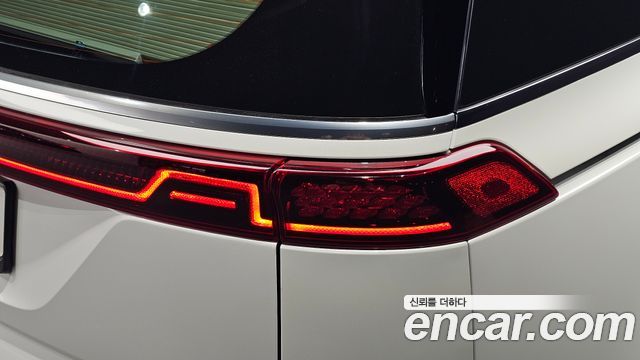 Kia Canival 2021 — photo 9