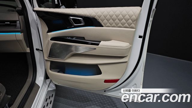 Kia Canival 2021 — photo 15
