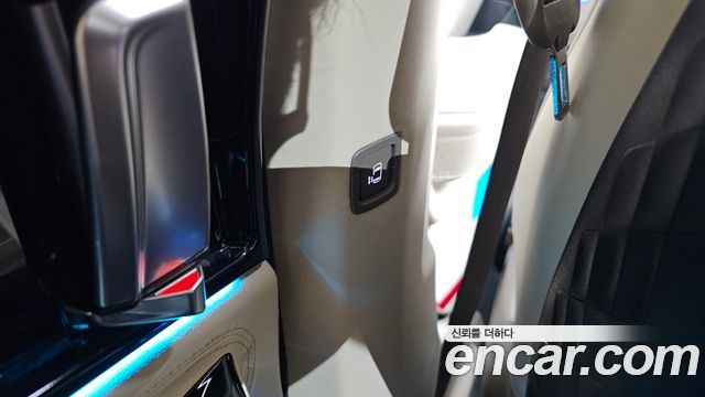 Kia Canival 2021 — photo 36