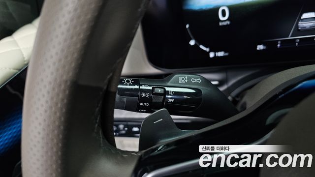 Kia Canival 2021 — photo 37