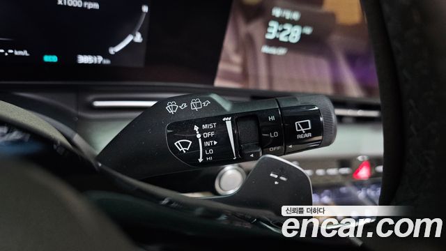 Kia Canival 2021 — photo 38