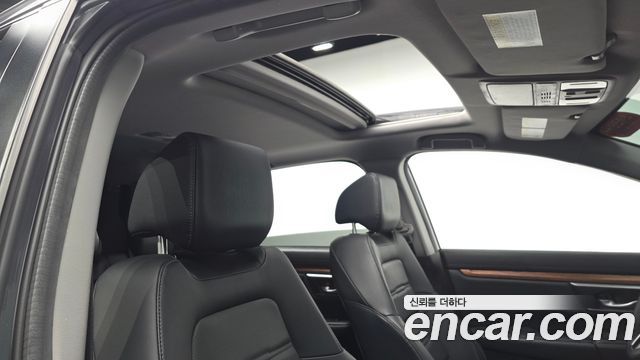 Honda CR-V 2017 — photo 24