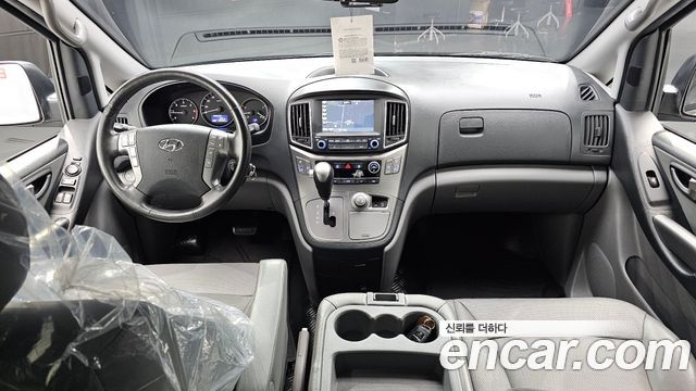 Hyundai Starex 2019 — photo 7