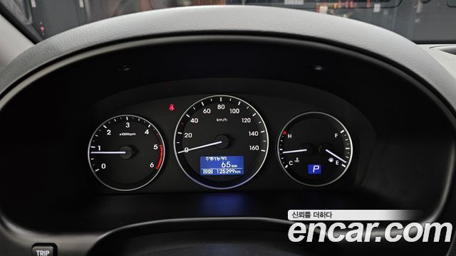 Hyundai Starex 2019 — photo 8