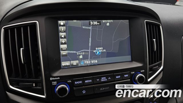 Hyundai Starex 2019 — photo 14
