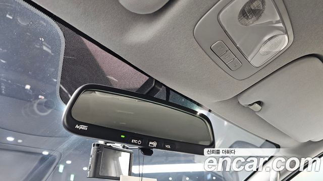 Hyundai Starex 2019 — photo 18