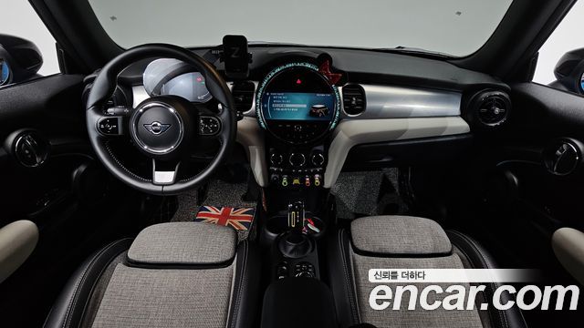 Mini Cooper 2022 — photo 10