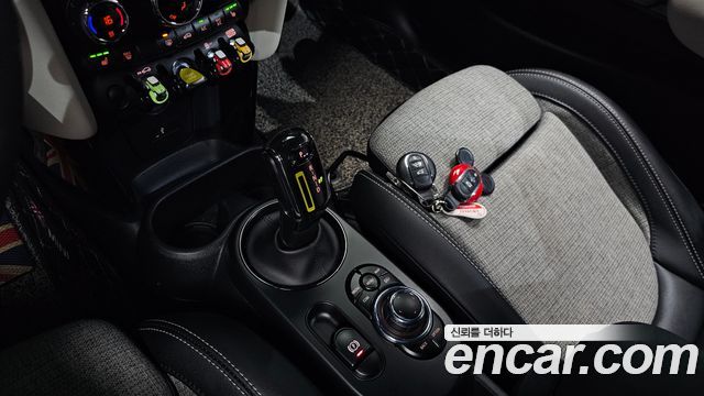 Mini Cooper 2022 — photo 12