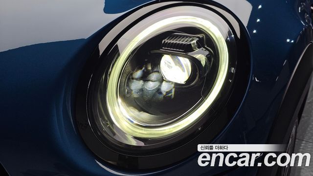Mini Cooper 2022 — photo 8