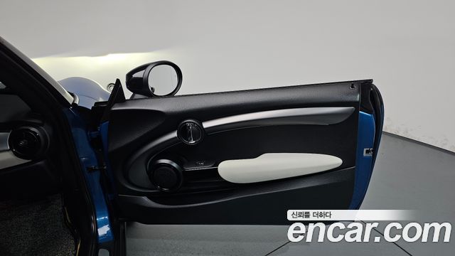 Mini Cooper 2022 — photo 15