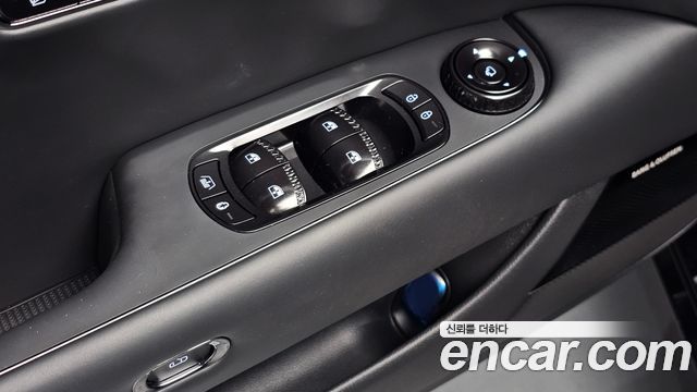 Genesis G90 2025 — photo 29
