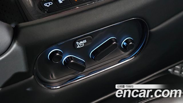 Genesis G90 2025 — photo 32