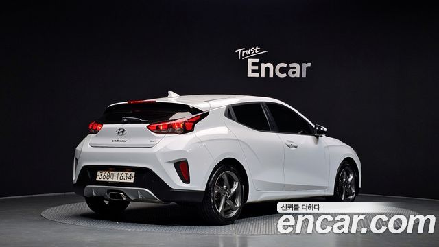 Hyundai Veloster 2020 — photo 2