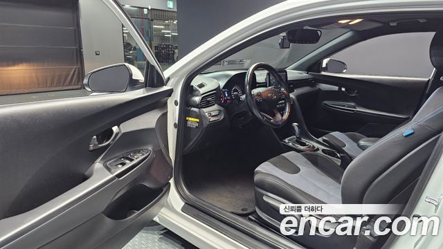 Hyundai Veloster 2020 — photo 10
