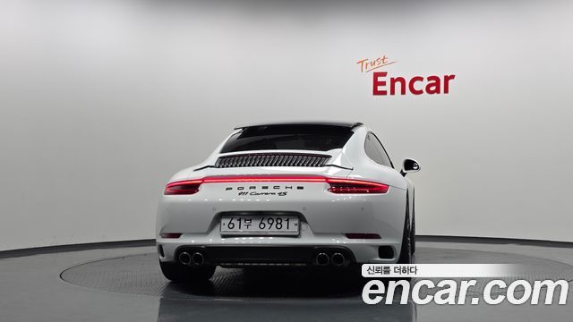 Porsche 911 2018 — photo 4