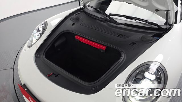Porsche 911 2018 — photo 6