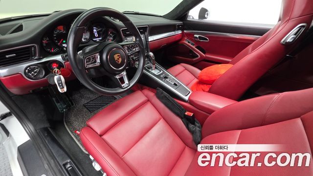Porsche 911 2018 — photo 7
