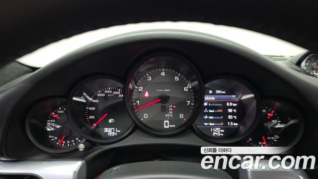 Porsche 911 2018 — photo 8
