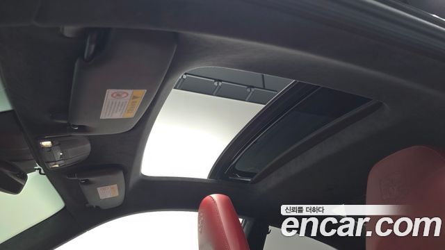 Porsche 911 2018 — photo 19