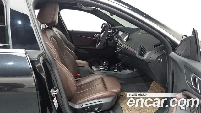 BMW 2-Series 2021 — photo 11