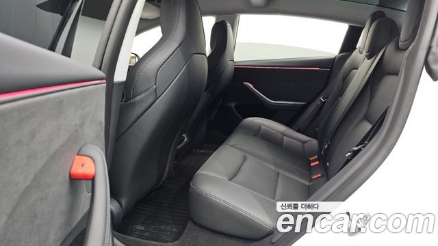 Tesla Model 3 2026 — photo 18