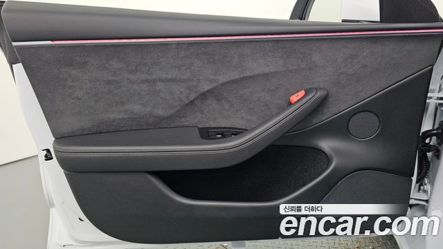 Tesla Model 3 2026 — photo 14