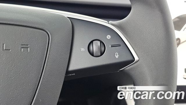 Tesla Model 3 2026 — photo 35