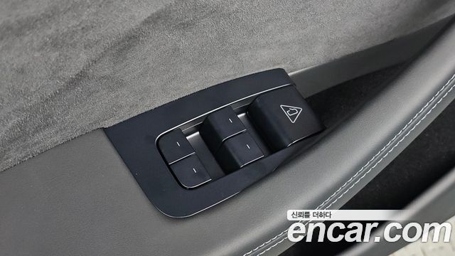 Tesla Model 3 2026 — photo 36