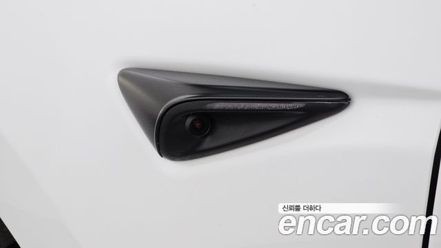 Tesla Model 3 2026 — photo 40