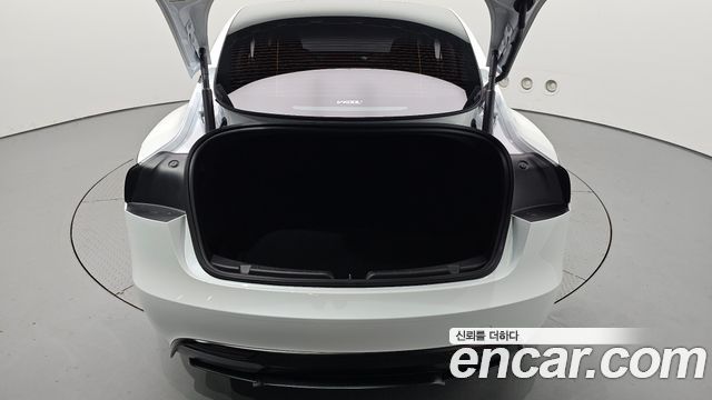 Tesla Model 3 2026 — photo 41