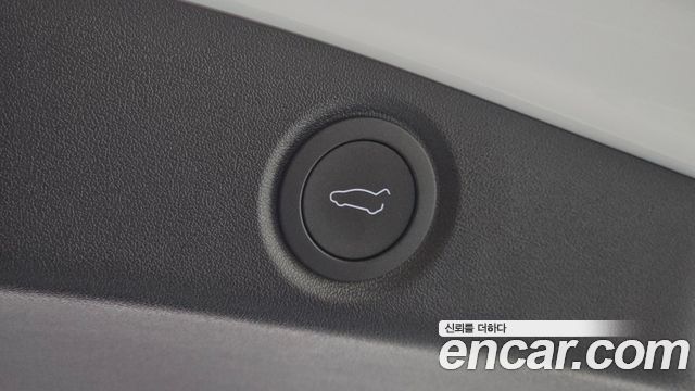 Tesla Model 3 2026 — photo 42