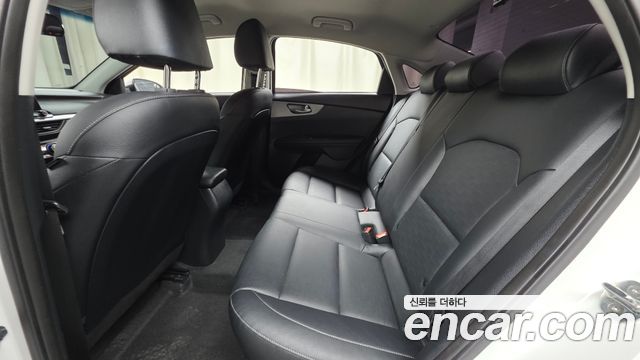 Kia K3 2019 — photo 18
