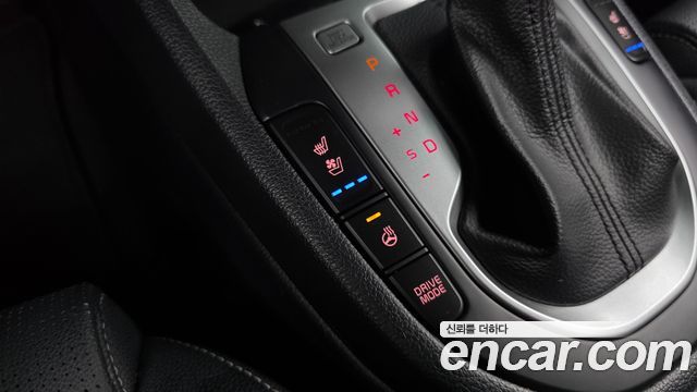 Kia K3 2019 — photo 24