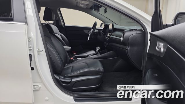 Kia K3 2019 — photo 16