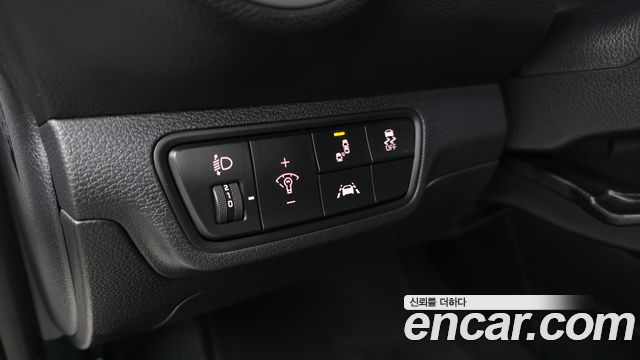 Kia K3 2019 — photo 28