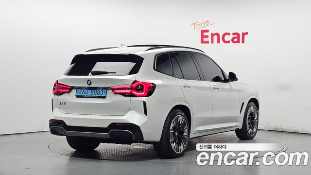 BMW iX3 2023 — photo 2