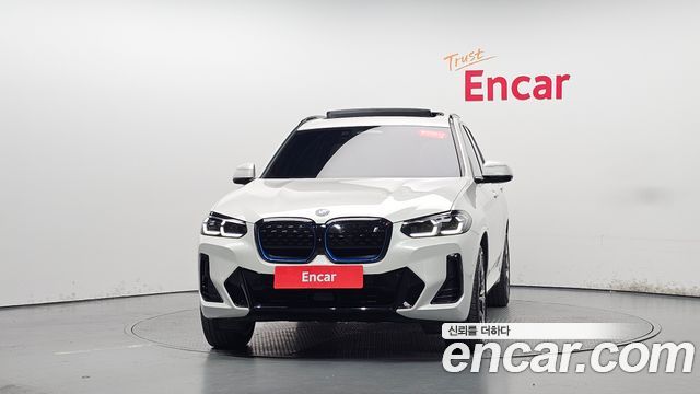 BMW iX3 2023 — photo 3