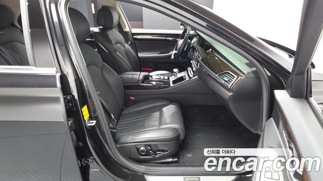 Genesis G90 2019 — photo 12