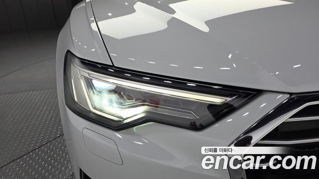 Audi A6 2022 — photo 8