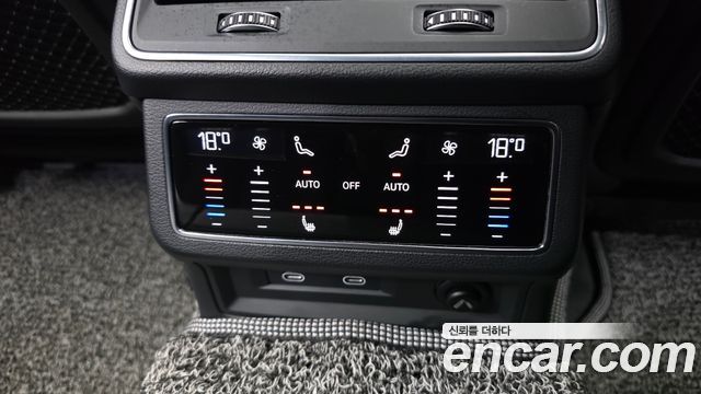 Audi A6 2022 — photo 27