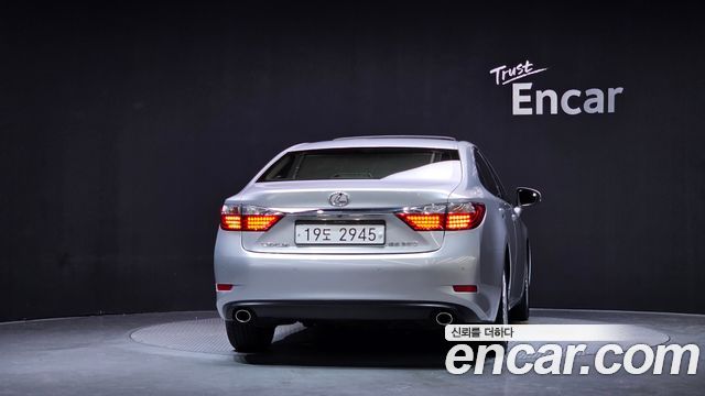 Lexus ES 2013 — photo 4