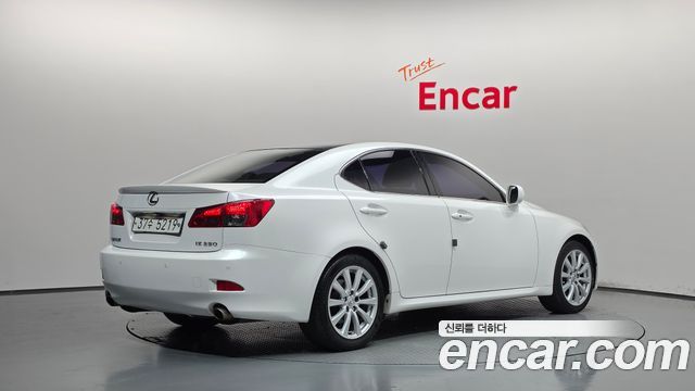 Lexus IS 2008 — photo 2