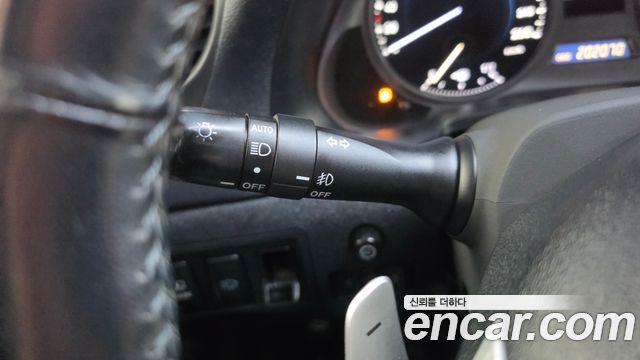 Lexus IS 2008 — photo 19