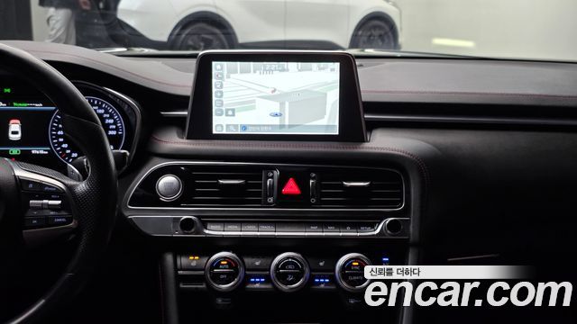 Genesis G70 2018 — photo 16